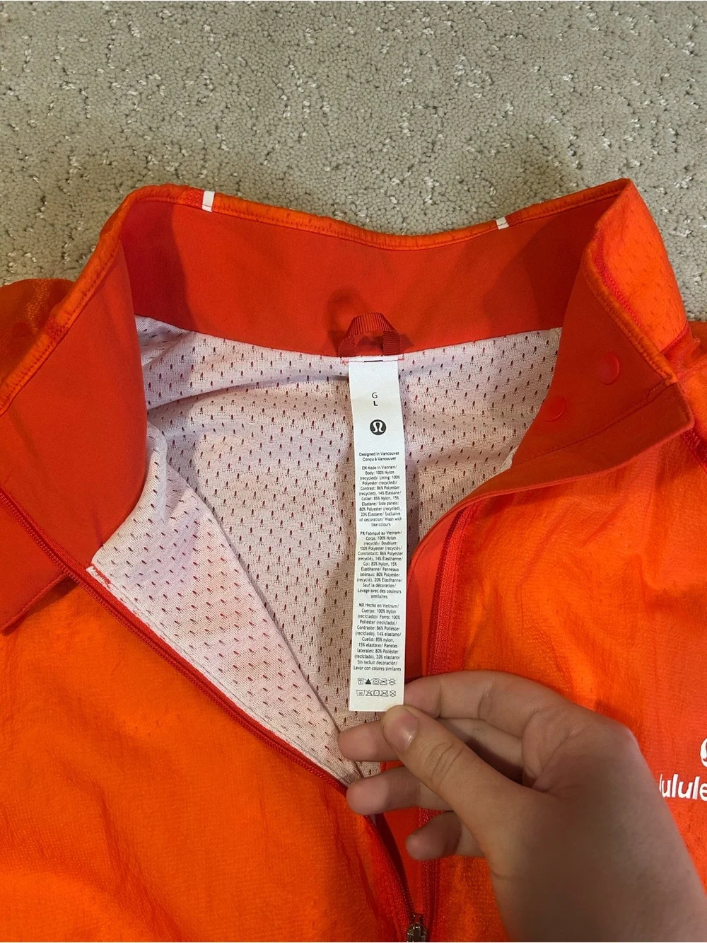 NWT Women’s Lululemon License to Train Textured Jacket size L in cherry ember